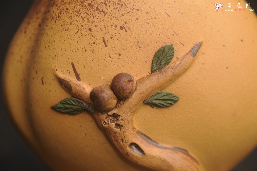 紫砂壶图片：美宠特惠 精致手工大号蟠桃 仙桃茶宠  宽7.5cm 高8.5cm左右 - 美壶网