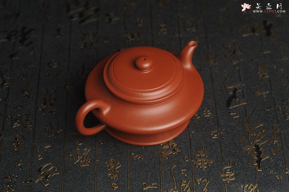 紫砂壶图片：正宗小煤窑朱泥 全手工虚扁 隽秀文气 茶人醉爱 - 美壶网