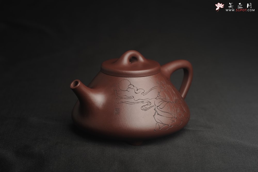 紫砂壶图片：美壶年底特惠 精品老紫泥子冶石瓢 装饰云游图 特文气 做工不输2000元同类作品 - 美壶网