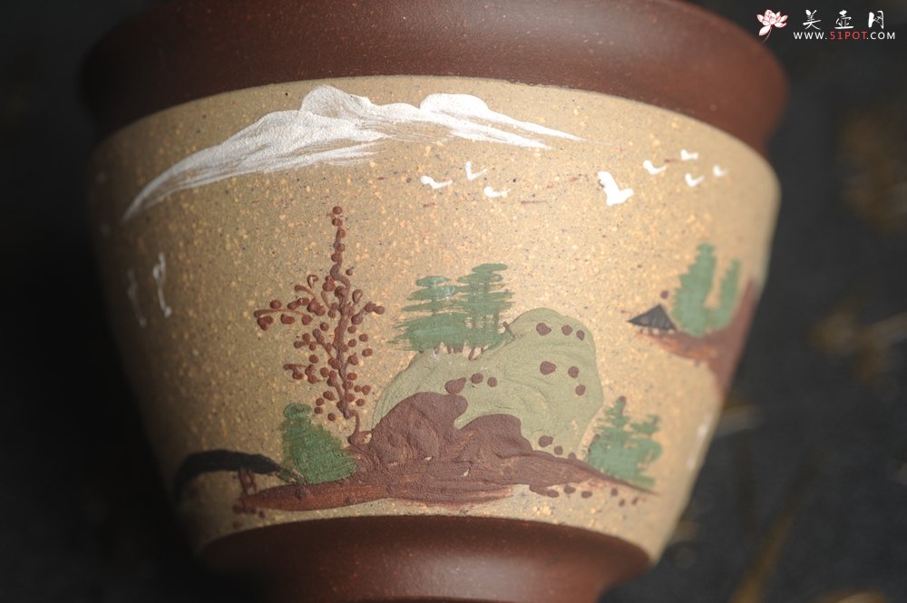紫砂壶图片：美杯特惠 精致泥绘山水主人杯 茶人醉爱 - 美壶网