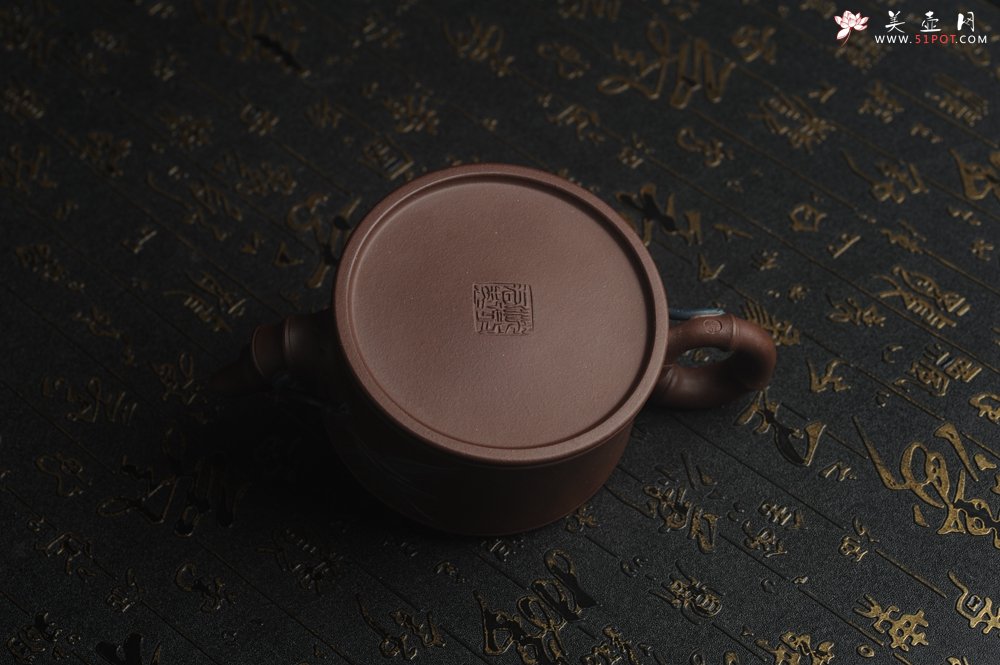 紫砂壶图片：美壶特惠 精工岁寒三友松竹梅竹段壶 嵌盖难度大 文气雅致 - 美壶网