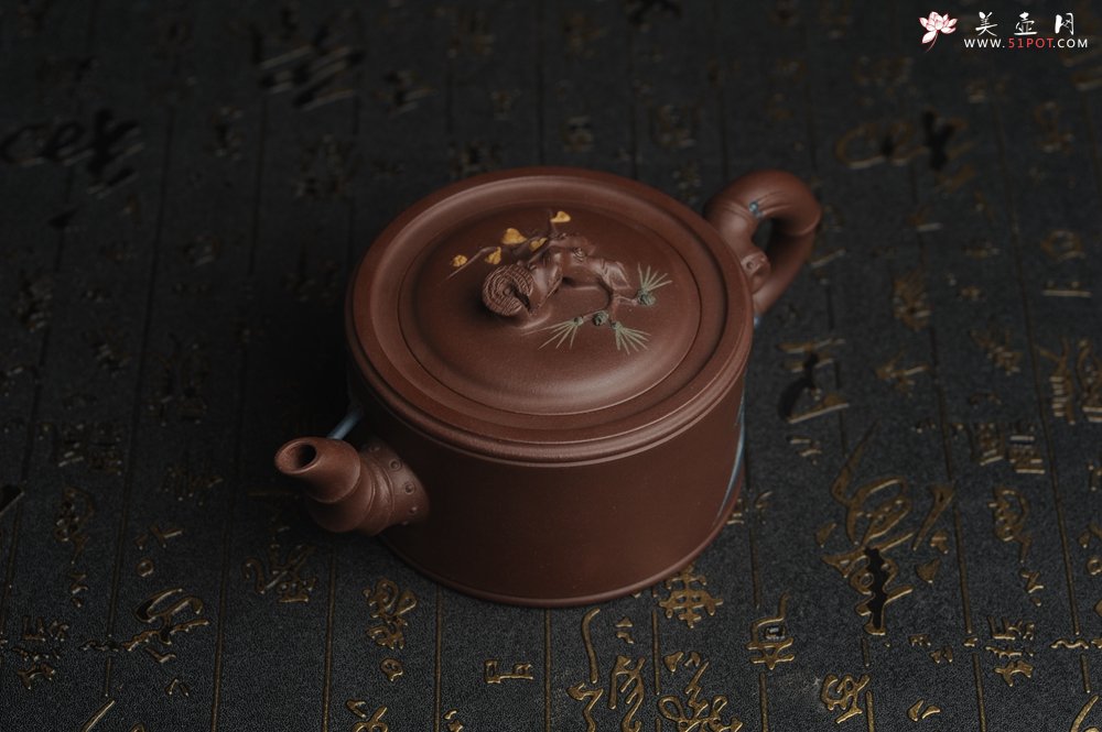 紫砂壶图片：美壶特惠 精工岁寒三友松竹梅竹段壶 嵌盖难度大 文气雅致 - 美壶网