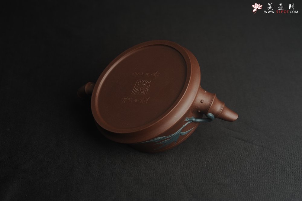 紫砂壶图片：美壶特惠 优质紫泥松竹梅紫砂茶壶 厚德载物 茶人醉爱 - 美壶网