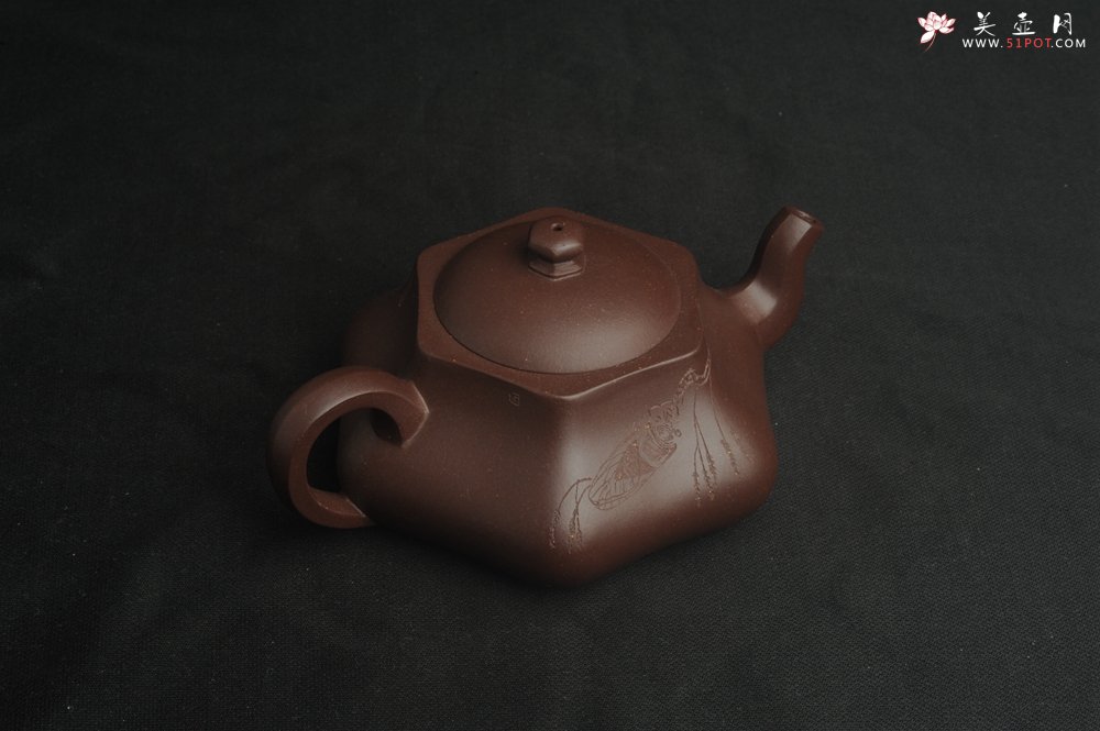 紫砂壶图片：美壶特惠 精致老紫泥六方福缘壶 茶人醉爱 - 美壶网