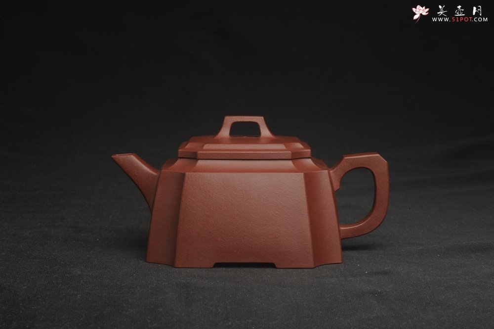 紫砂壶图片：,美壶特惠 全手工优质紫红泥精致抽角八方 特文气 - 美壶网