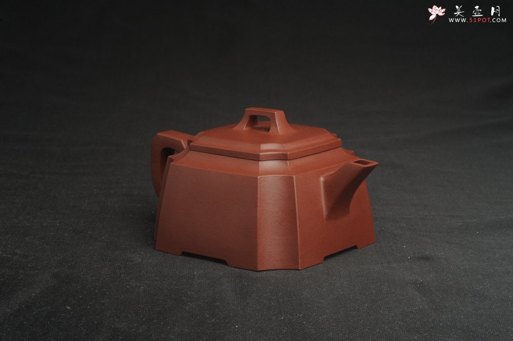 紫砂壶图片：,美壶特惠 全手工优质紫红泥精致抽角八方 特文气 - 美壶网