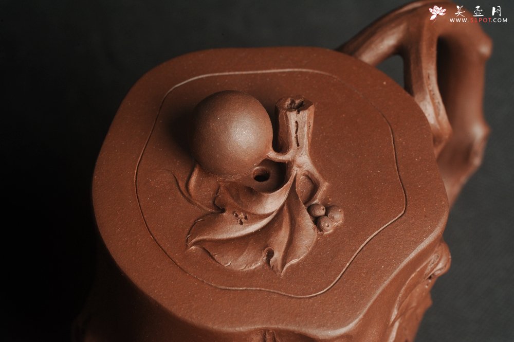 紫砂壶图片：潜力股赵老师 全手工秀雅葡萄桩 肌理贴叶自然生动 - 美壶网