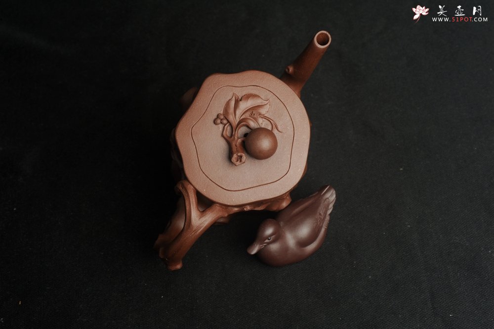 紫砂壶图片：潜力股赵老师 全手工秀雅葡萄桩 肌理贴叶自然生动 - 美壶网