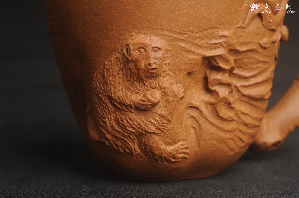 紫砂壶图片：潜力股赵老师 优质黄降坡泥 全手工金猴桃杯 主人杯 - 美壶网