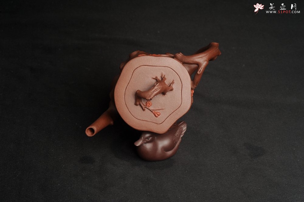 紫砂壶图片：潜力股赵老师 全手工秀雅梅桩 肌理自然生动 - 美壶网