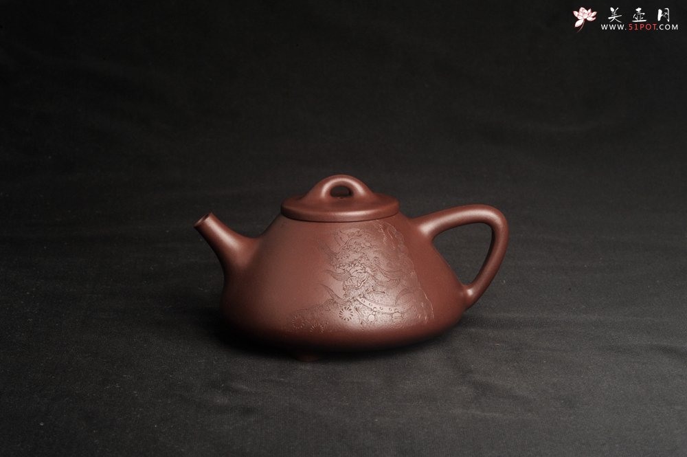 紫砂壶图片：特油润底曹青 全手工子冶石瓢 助工装饰瑞兽 - 美壶网