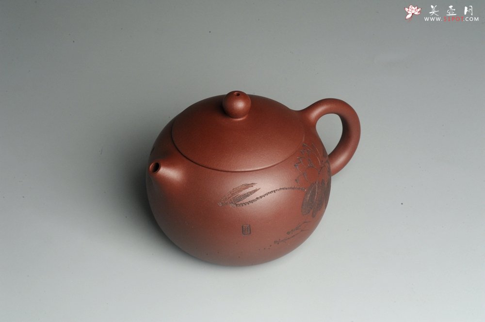紫砂壶图片：美壶特惠 精致荷风十里优质紫泥西施 装饰田园荷叶游鱼之乐特文气 茶人醉爱 - 美壶网