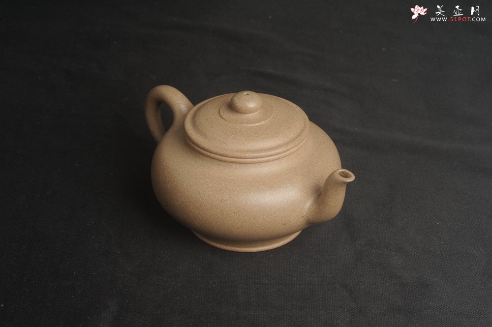 紫砂壶图片：特好高温本山老段泥 全手工高虚扁紫砂茶壶 - 美壶网