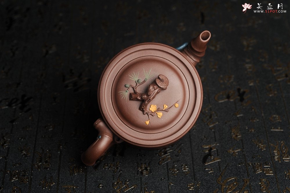 紫砂壶图片：美壶特惠 精致松竹梅岁寒三友竹段壶 茶人醉爱 - 美壶网