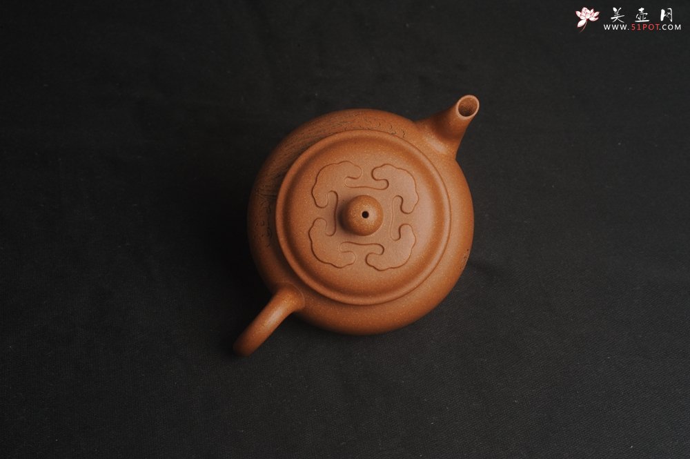 紫砂壶图片：美壶特惠 精致黄降坡泥大彬如意茶壶 装饰云鹤图 特文气 - 美壶网