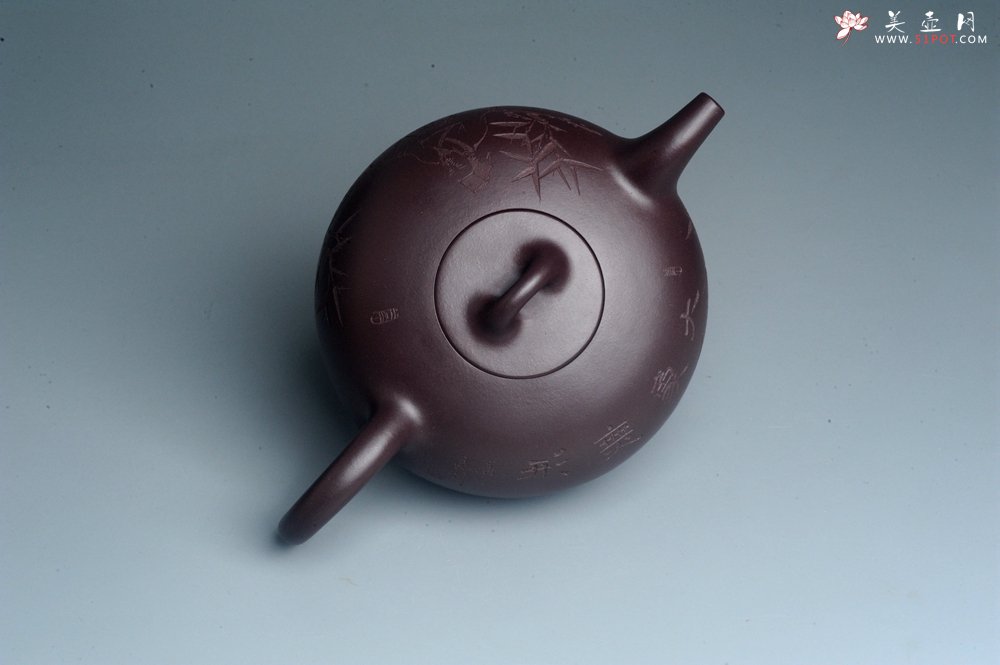 紫砂壶图片：潜力股周小培老师 油润底槽清 卡盖难度相当大 全手工大半月紫砂壶 大象无形 特文气 期待与亲结缘 - 美壶网
