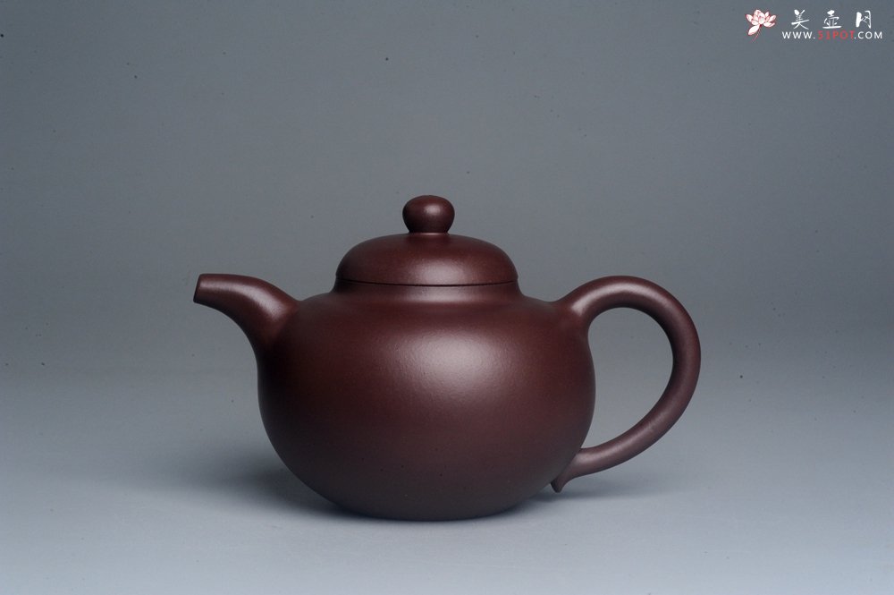 紫砂壶图片：潜力股周小培老师 原创全手工底槽青圆掇壶 - 美壶网