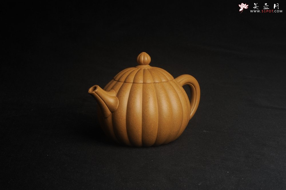 紫砂壶图片：实力派张海艳精工实力之作全手工菊瓣西施壶 壶特好 - 美壶网