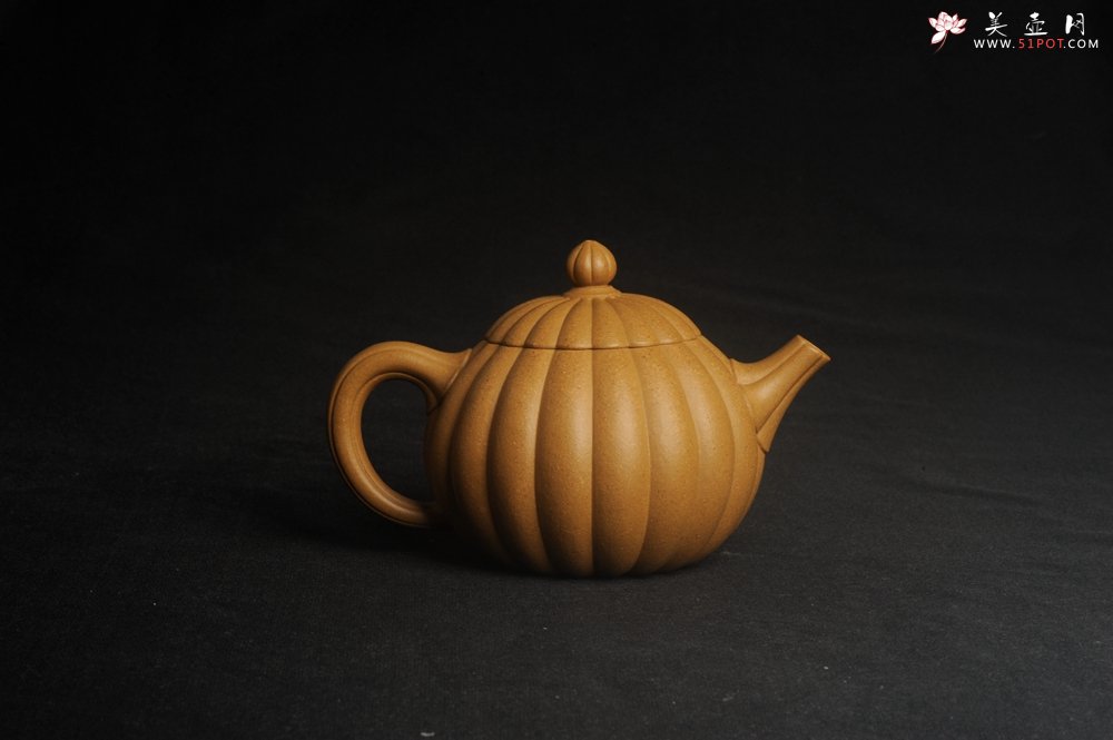 紫砂壶图片：实力派张海艳精工实力之作全手工菊瓣西施壶 壶特好 - 美壶网