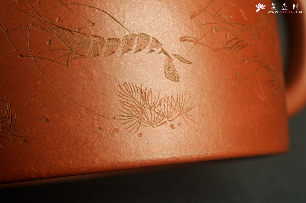 紫砂壶图片：油润老清水泥全手工小品德中壶 装饰虾图 茶亦醉人 特实用文气 - 美壶网