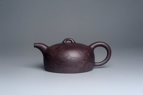 周小培紫砂壶 潜力股周小培老师 油润底槽清 卡盖难度相当大 全手工大半月紫砂壶 大象无形 特文气 期待与亲结缘 原矿底槽清