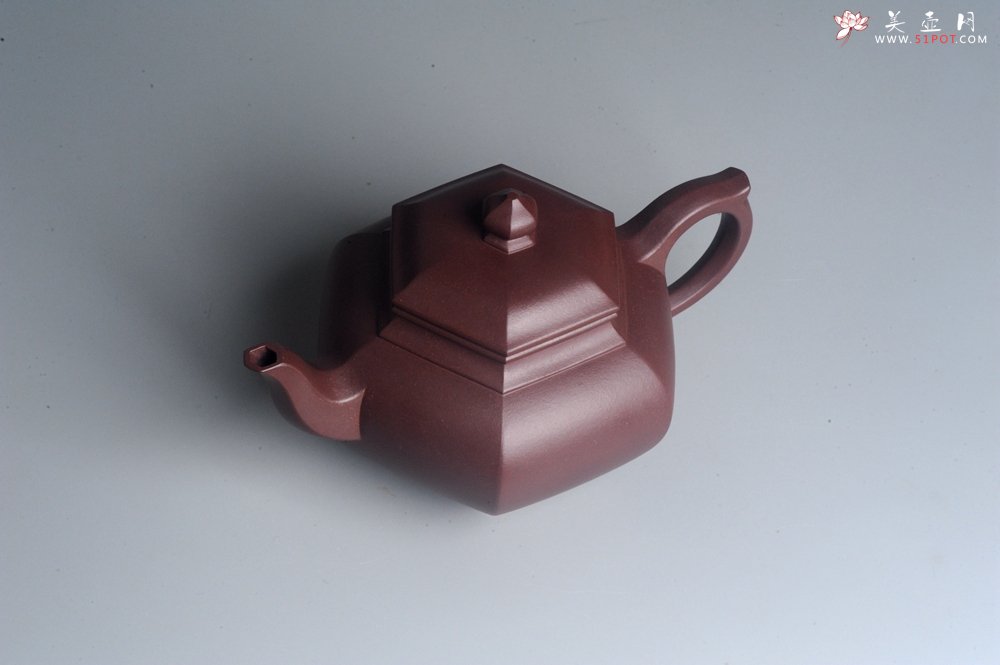 紫砂壶图片：实力派张海艳全手工纯色底曹青六方笑樱壶 做工灰常精致 气韵流畅 - 美壶网