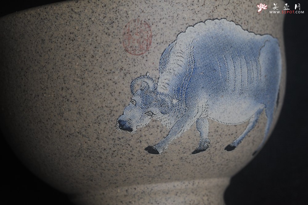 紫砂壶图片：美杯特惠 高温本山段泥 精致吉祥牛主人杯 高性价比 - 美壶网