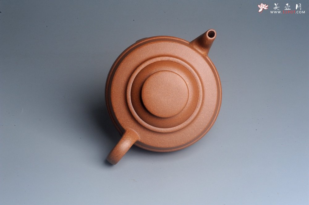 紫砂壶图片：美壶特惠 精致手工茶壶 原矿老段泥三足鼎立紫砂壶茶具 - 美壶网