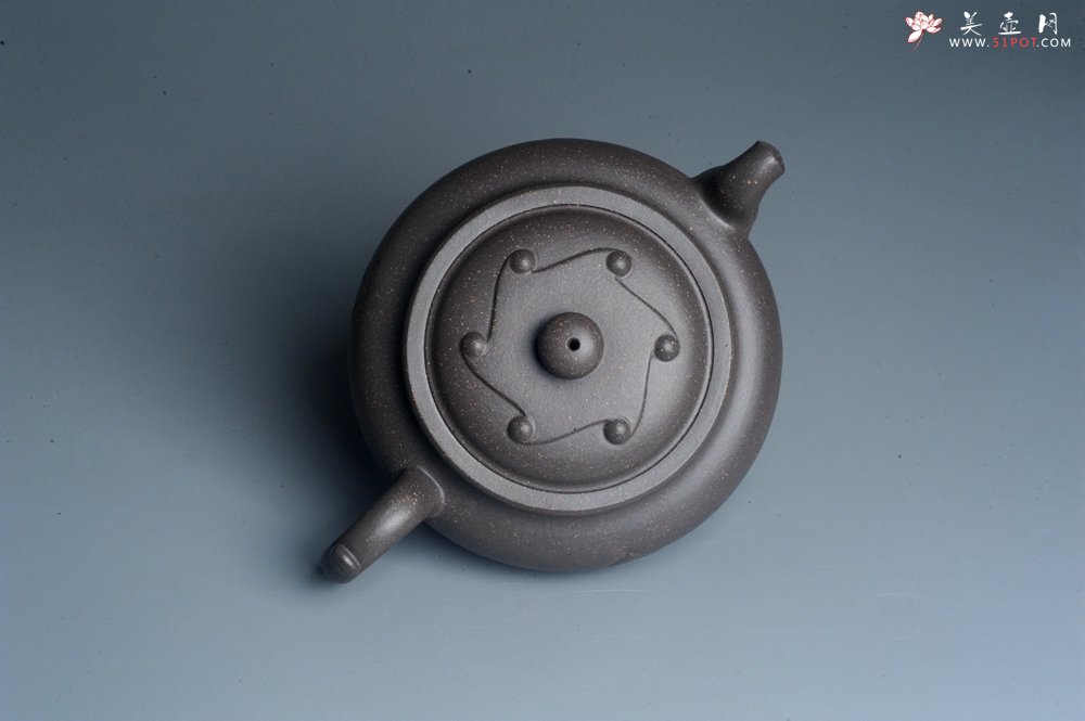 紫砂壶图片：美壶特惠  优质青灰段泥精工三角如意茶壶 茶具 单壶 - 美壶网