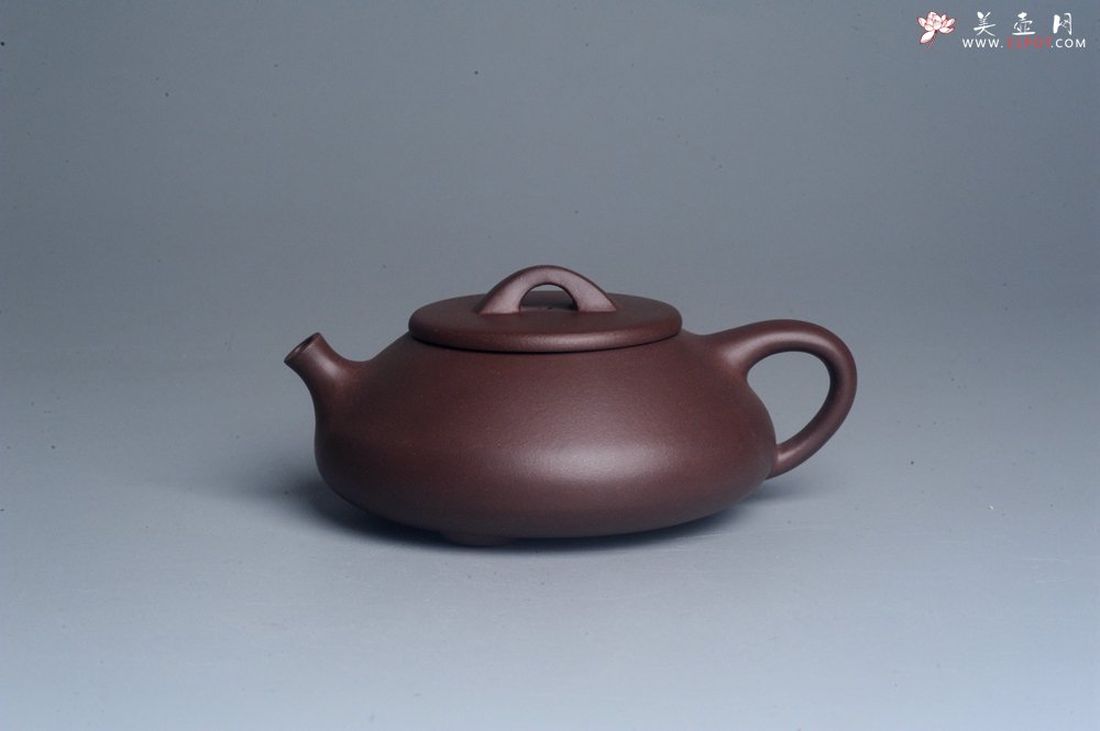 紫砂壶图片：美壶特惠 精致紫泥扁石瓢茶壶 - 美壶网