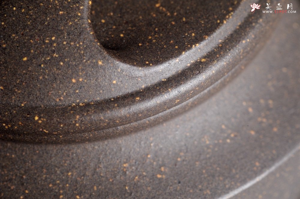 紫砂壶图片：美壶特惠 精致青段牛盖井栏茶壶 茶人醉爱 - 美壶网