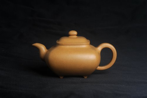 张海艳紫砂壶 实力派张海艳 全手精工黄金段泥传大炉壶 泥料做工俱佳 期待与您结缘 黄金段