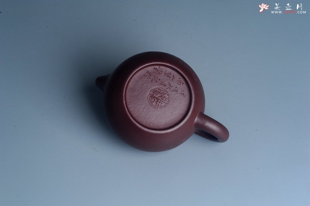 紫砂壶图片：实力派工艺师周斌优质底槽青全手工精工西施茶壶 实力名家刘伟涛装饰 有钱真好 - 美壶网