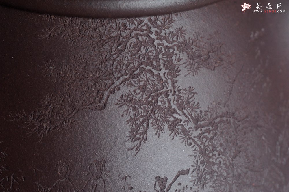 紫砂壶图片：实力派工艺师周斌 优质底槽青全手工精工 满瓢壶 张听钢装饰山水  知足是人生一乐 无为得天地自然 - 美壶网