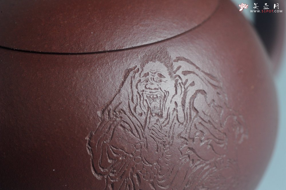 紫砂壶图片：实力派工艺师周斌优质底槽青全手工精工西施茶壶 实力名家刘伟涛装饰 有钱真好 - 美壶网