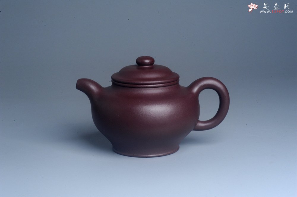 紫砂壶图片：潜力股周小培老师 油润紫泥全手工大亨掇只壶 深得老味 - 美壶网