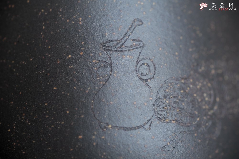 紫砂壶图片：美壶特惠 精致青段洋桶壶 清茶品日月 老酒醉人生 - 美壶网