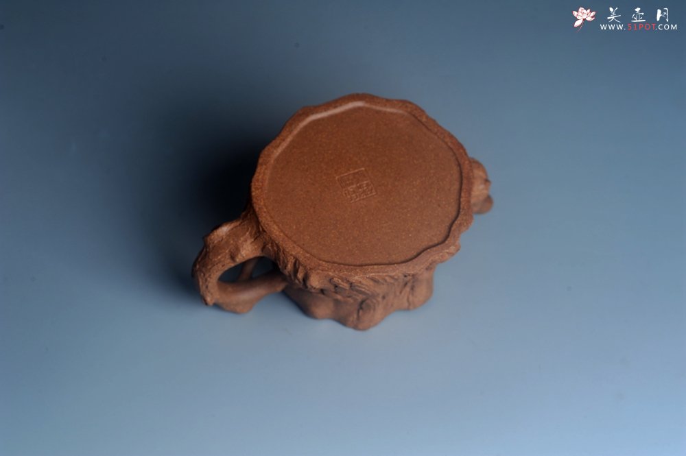 紫砂壶图片：潜力股唐老师 全手工精致老段松桩壶 肌理丰富生动 期待与您结缘 - 美壶网