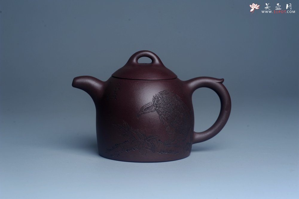 紫砂壶图片：实力派工艺师文砂苑堂主周斌 优质底槽青全手工精工秦权壶 鹰击长空 志在千里 - 美壶网