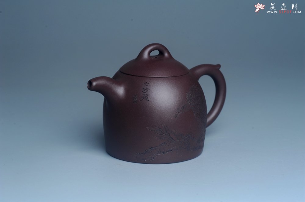 紫砂壶图片：实力派工艺师文砂苑堂主周斌 优质底槽青全手工精工秦权壶 鹰击长空 志在千里 - 美壶网