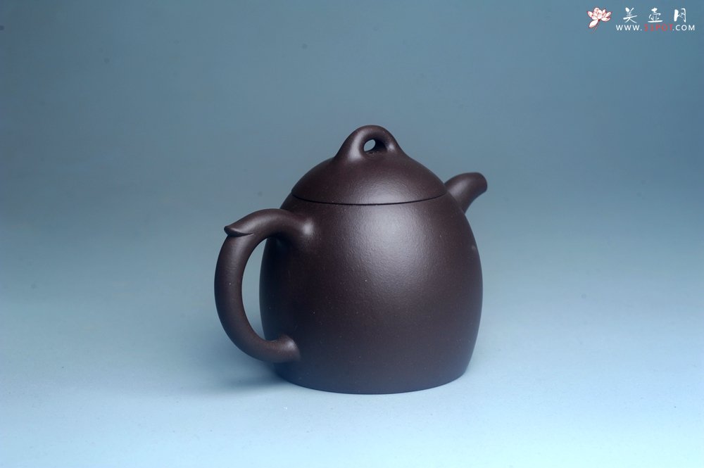 紫砂壶图片：美壶特惠 超精致老紫泥秦权壶 特文气 - 美壶网