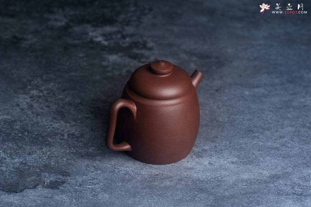 紫砂壶图片：美壶特惠 精致黑星红拼紫泥（家藏限量）高帽巨轮壶 球孔出水爽利 茶人醉爱 - 美壶网