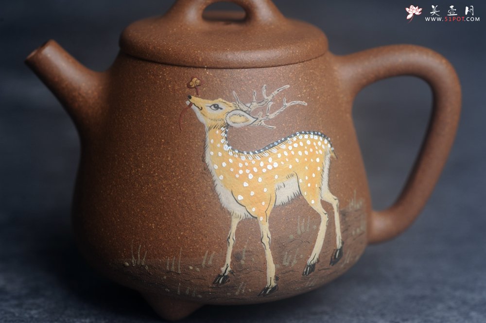 紫砂壶图片：美壶特惠 潜力股王静然 精致老段泥高石瓢 泥绘梅花鹿 特文气 呦呦鹿鸣食野之苹 - 美壶网