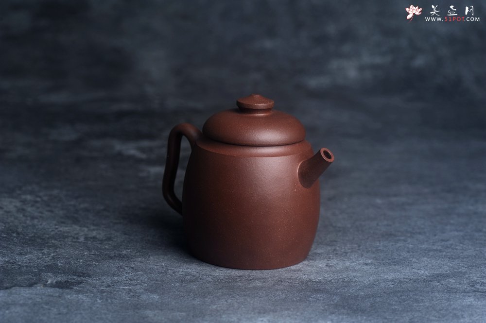 紫砂壶图片：美壶特惠 精致黑星红拼紫泥（家藏限量）高帽巨轮壶 球孔出水爽利 茶人醉爱 - 美壶网