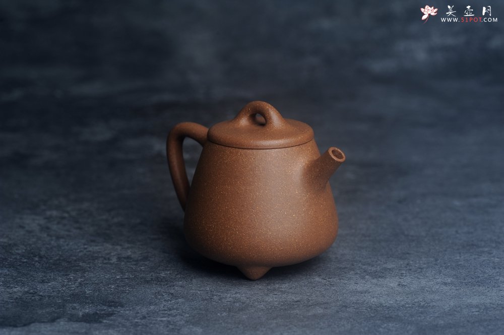 紫砂壶图片：美壶特惠 潜力股王静然 精致老段泥高石瓢 泥绘梅花鹿 特文气 呦呦鹿鸣食野之苹 - 美壶网