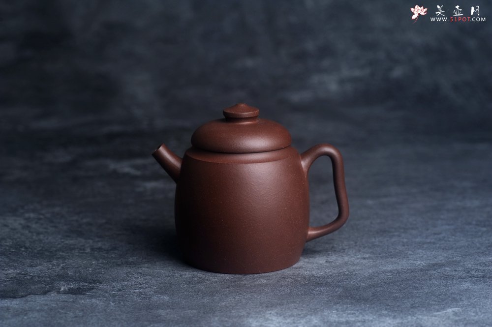 紫砂壶图片：美壶特惠 精致黑星红拼紫泥（家藏限量）高帽巨轮壶 球孔出水爽利 茶人醉爱 - 美壶网