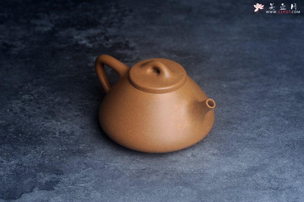 紫砂壶图片：美壶特惠 特好老黄段泥精致子冶石瓢壶 - 美壶网