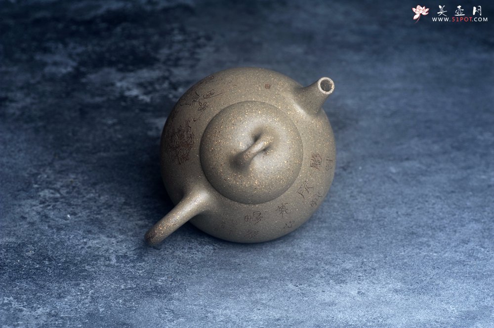 紫砂壶图片：美壶特惠 美壶网特供限量极品高温四号井老青段 精工乳瓢茶壶 装饰清供图 特文气 - 美壶网