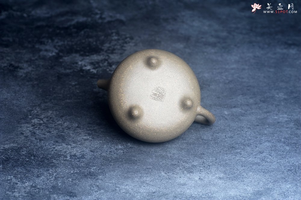 紫砂壶图片：美壶特惠 美壶网特供限量极品高温四号井老青段 精工乳瓢茶壶 装饰人物 特文气 - 美壶网