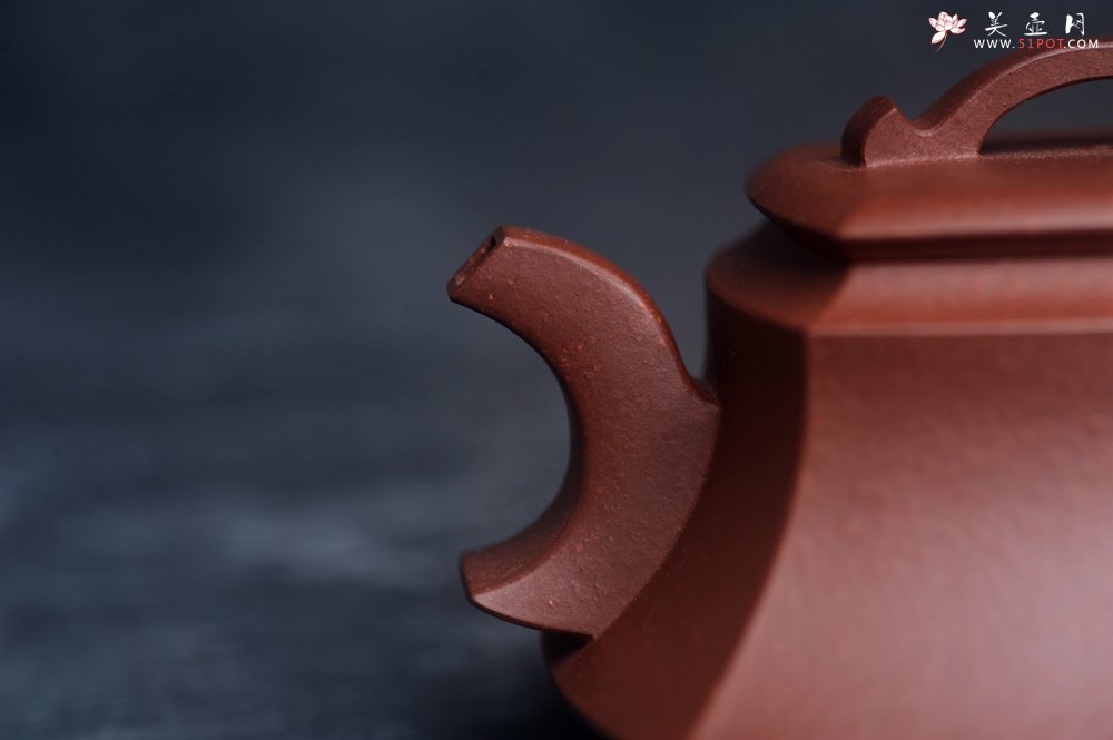 紫砂壶图片：美壶特惠 精致全手工 中槽清腰玉四方壶 - 美壶网